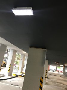 montáž systému núdzového osvetlenia v garáži