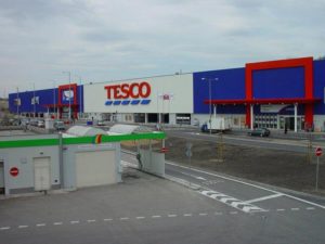 návrh a montáž núdzového osvetlenia pre Tesco Bratislava